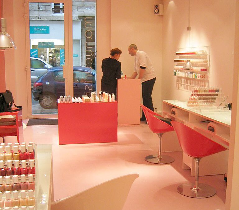 SALON MANUCURIST │ PARIS 9
